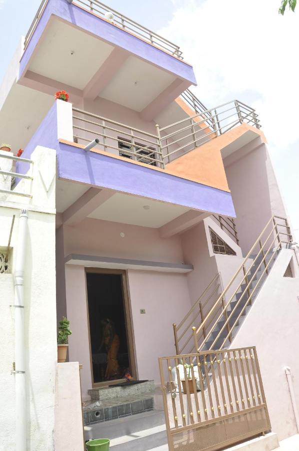 Classic Homestay Hampi Exteriör bild